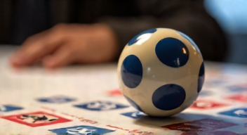 Einfluss des Zufalls im Lottospiel (2/10)